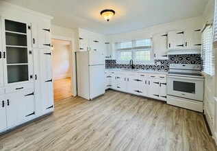 616 Roxboro Rd in Oxford, NC - Building Photo - Building Photo