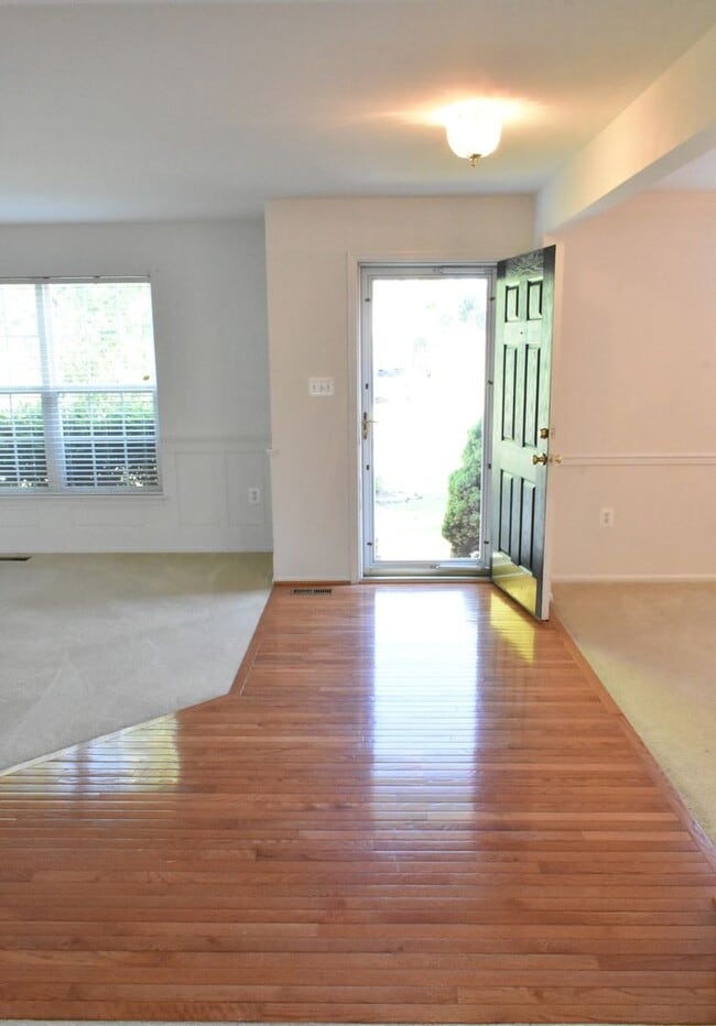 1 Slate Dr in Fredericksburg, VA - Building Photo - Building Photo