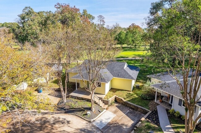 3535 Balboa Cir in Montgomery, TX - Foto de edificio - Building Photo