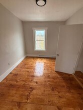 65 Charlton St in Southbridge, MA - Building Photo - Building Photo