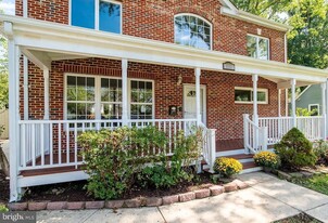 3111 Graydon St, Unit 1010-201 in Falls Church, VA - Building Photo - Building Photo