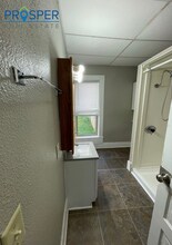 912 Oxford Ave in Eau Claire, WI - Building Photo - Building Photo