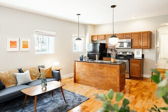 400 E 13th St in Cincinnati, OH - Building Photo - Building Photo