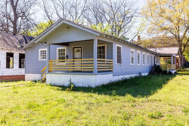 property at 1830 Exeter Ave