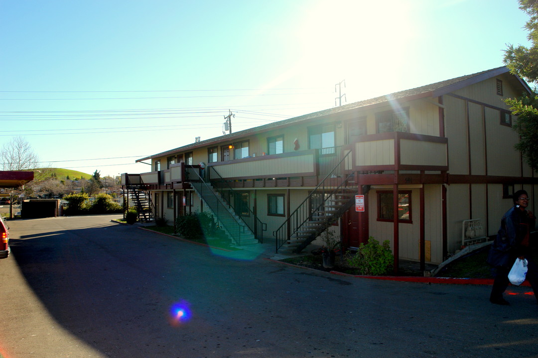 591 Rocky Hill Rd in Vacaville, CA - Building Photo