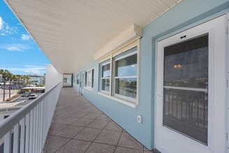 6161 Gulf Winds Dr in St Pete Beach, FL - Building Photo - Building Photo