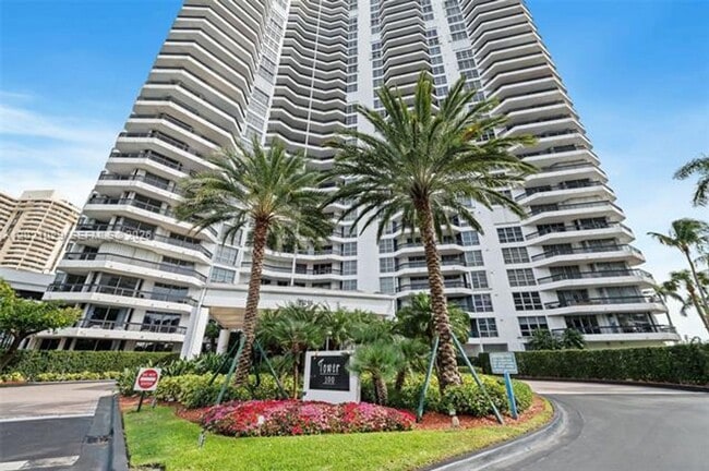 property at 19195 Mystic Pointe Dr