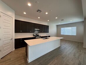 2996 E Birdsong Ave in San Tan Valley, AZ - Building Photo - Building Photo