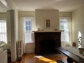 10 Walden St in Hamden, CT - Building Photo - Building Photo