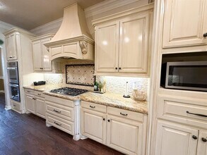 6470 Claybourn Dr in Beaumont, TX - Building Photo - Building Photo