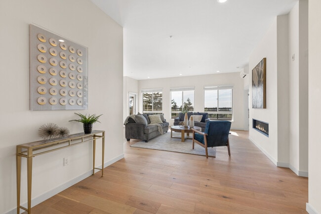 Bridgeview 125 in University Place, WA - Building Photo - Building Photo