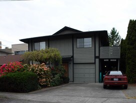 9545-9547 Interlake Ave in Seattle, WA - Building Photo