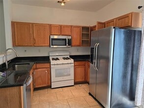 1563 Cove Creek Cir in Norcross, GA - Building Photo - Building Photo