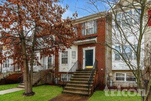 4002 Windflower Way in Bowie, MD - Building Photo