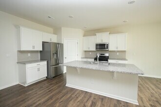 537 Stroupe Rd in Gastonia, NC - Building Photo - Building Photo