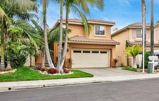 43 Chapital in San Clemente, CA - Building Photo