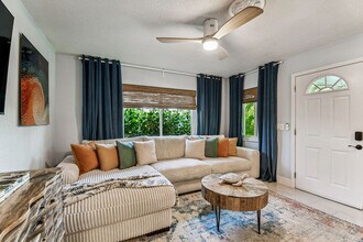 11250 2nd St E in Treasure Island, FL - Building Photo - Building Photo