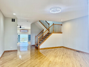 1654 N Fairfield Ave in Chicago, IL - Building Photo - Building Photo