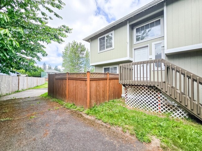 17626 Spring Ln in Marysville, WA - Building Photo - Building Photo