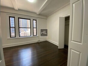 WEST 55 STREET, Unit 2C in New York, NY - Foto de edificio - Building Photo