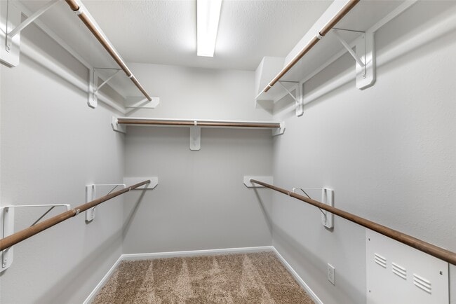 property at 21915 Saragosa Pond Ln