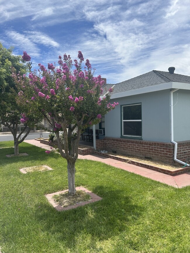 property at 1301 Higbee Dr
