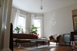 24 Portsmouth St, Unit 24 in Cambridge, MA - Building Photo