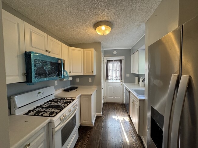 1276 Hillcrest Rd in Fairmont, WV - Building Photo - Building Photo