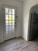 1048 W Nesquehoning St in Easton, PA - Building Photo - Building Photo