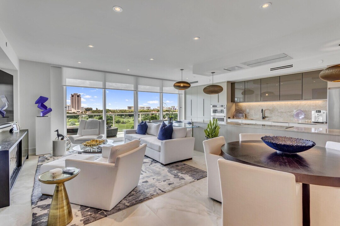 500 SE Mizner Blvd in Boca Raton, FL - Building Photo