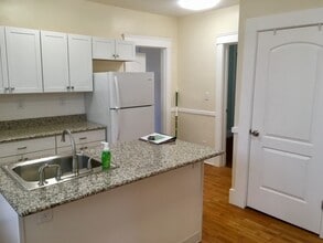 1005 Auburn Ave, Unit Down in Cleveland, OH - Building Photo - Building Photo