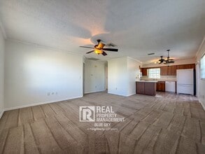 6704 Hickorywood Ln in New Port Richey, FL - Building Photo - Building Photo