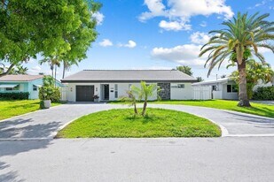 420 SE 13th Ave in Pompano Beach, FL - Building Photo