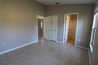 869 Hand Ave in Sarasota, FL - Building Photo - Building Photo