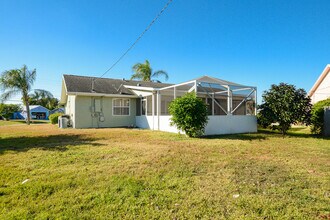 1775 SW Brisbane St in Port St. Lucie, FL - Building Photo - Building Photo