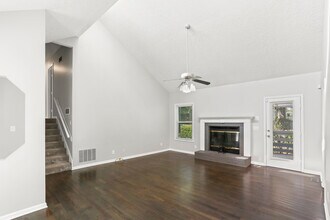 4019 Brantley Dr in Austell, GA - Building Photo - Building Photo