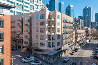 Market Court in Seattle, WA - Foto de edificio - Building Photo