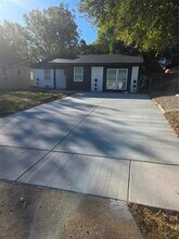 2117 Beaumont St in Grand Prairie, TX - Building Photo - Building Photo