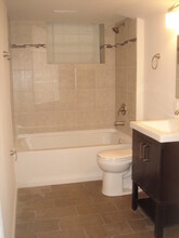 232 S Monroe Ave, Unit B in Columbus, OH - Foto de edificio - Building Photo
