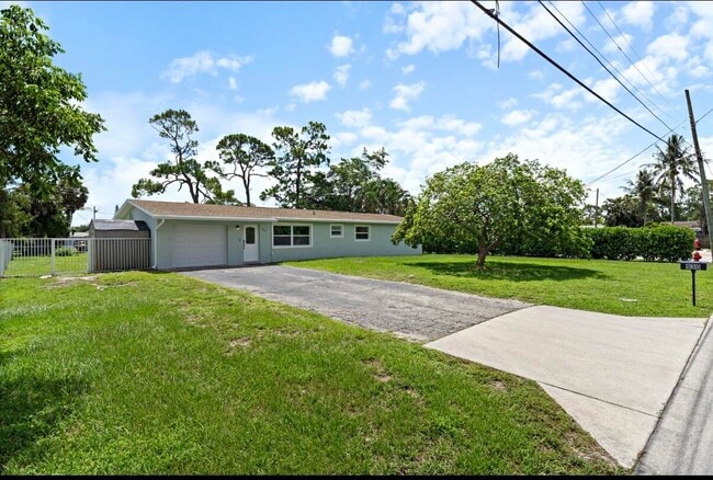 property at 930 Rutherford Ln