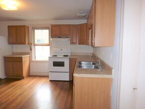 97 N Winooski Ave, Unit 1 in Burlington, VT - Building Photo - Building Photo