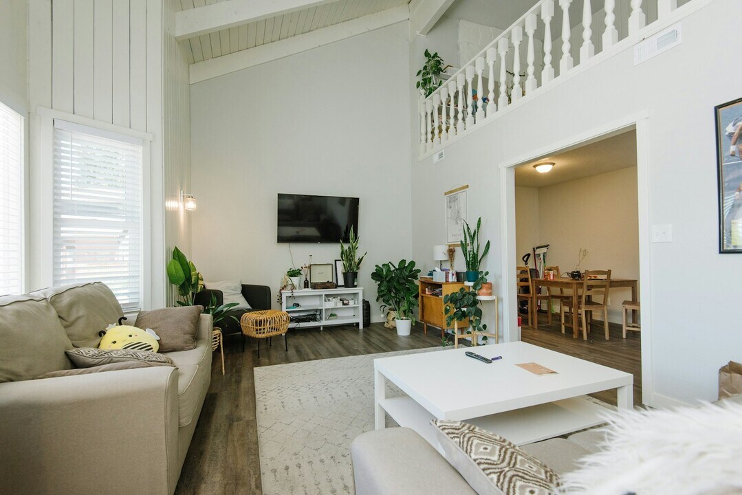 613 N 1100 West St in Provo, UT - Building Photo