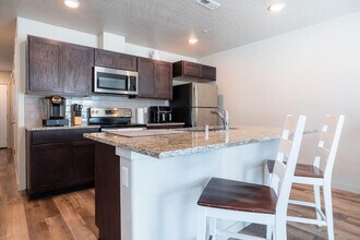 5706 W 1st Pl in Kennewick, WA - Building Photo - Building Photo