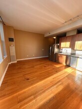 8 W Monroe St in Chicago, IL - Building Photo - Building Photo