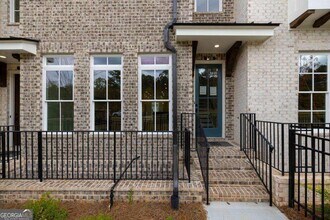 616 Goldsmith Ct in Johns Creek, GA - Building Photo - Building Photo