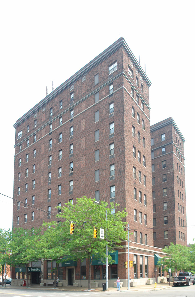 Richford Arms in Erie, PA - Foto de edificio - Building Photo