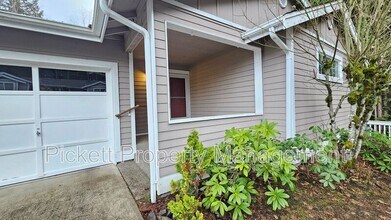 12596 Deer Park Ln NW in Silverdale, WA - Building Photo - Building Photo