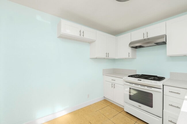 2165 Sepulveda Ave in San Bernardino, CA - Building Photo - Building Photo