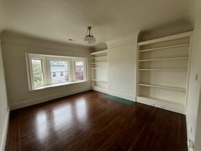15 Woodland Ave, Unit Top unit in San Francisco, CA - Building Photo - Building Photo