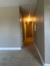 6737 Kenwood Dr in St. Louis, MO - Foto de edificio - Building Photo